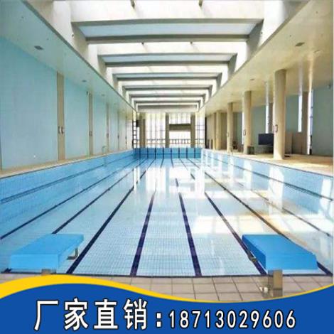 体育馆游泳池