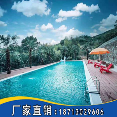 学校游泳池