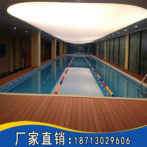 高端酒店游泳池